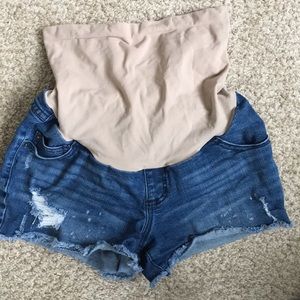 Maternity shorts